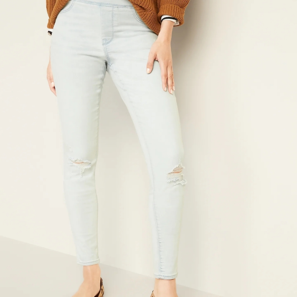 Old Navy distressed jeggins